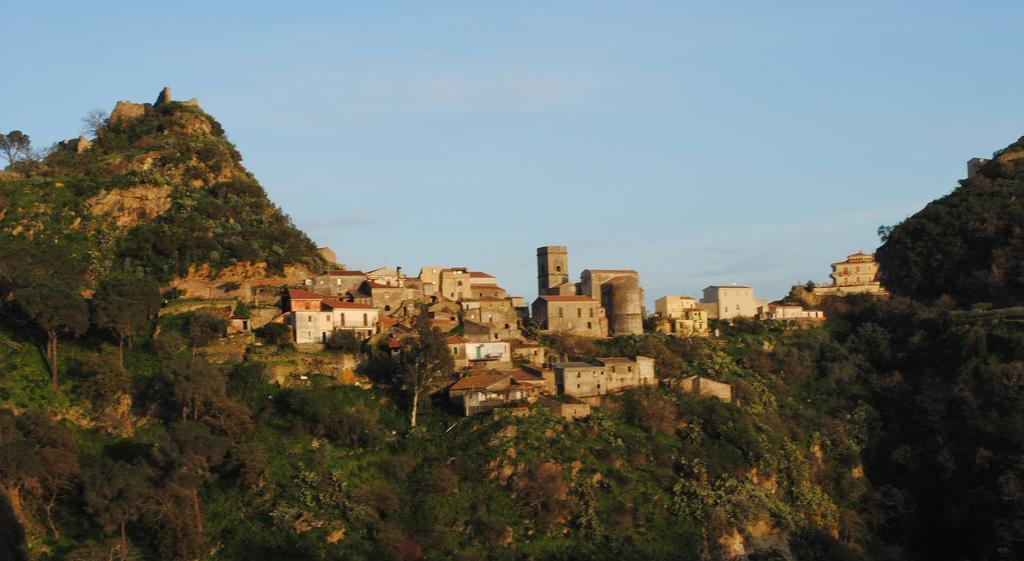 B&B Mareagro Santa Teresa Di Riva Exterior photo