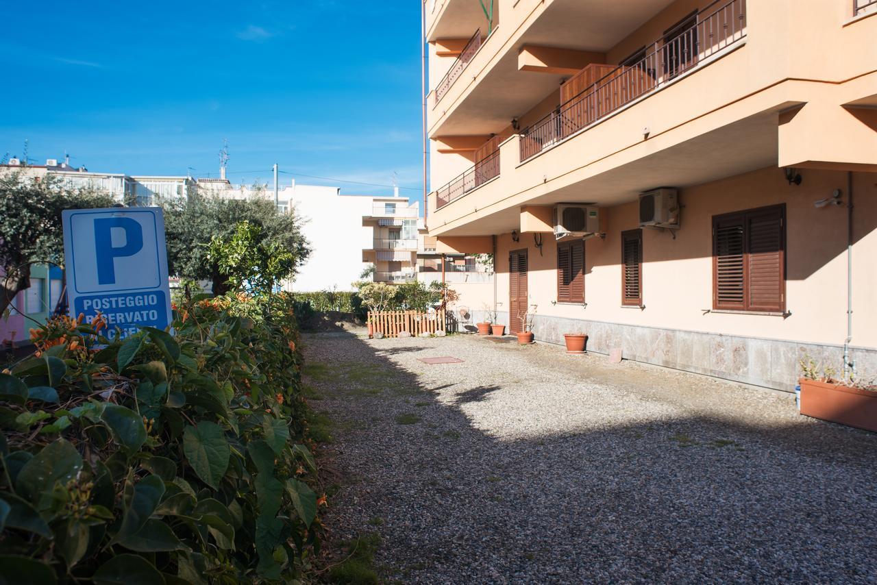 B&B Mareagro Santa Teresa Di Riva Exterior photo